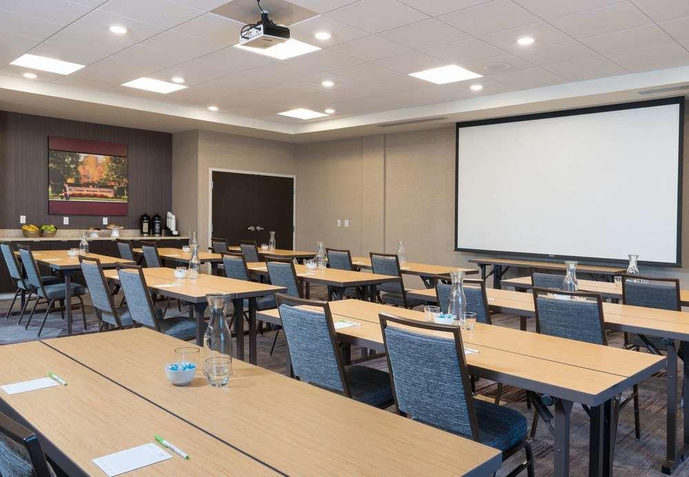 מאונט פלזנט Courtyard By Marriott Mt. Pleasant At Central Michigan University מראה חיצוני תמונה